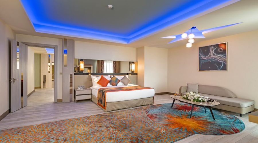 Royal Seginus Hotel